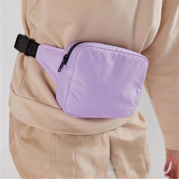 BAGGU Lilac Crossbody Bag - Picture 2 of 9